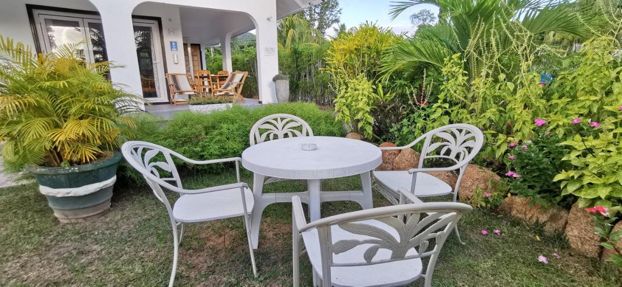 Chez Marva Grande Villa Corossol 3 A 12 Personnes La Digue Exterior foto